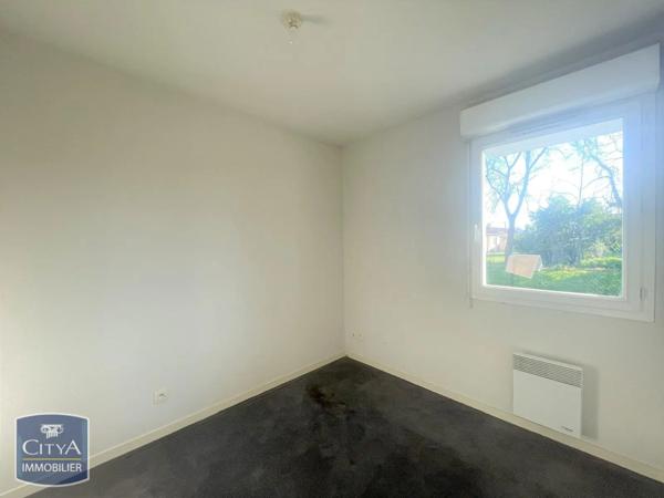 Appartement à louer 2 pièces 33.83m² Coutras (33230)