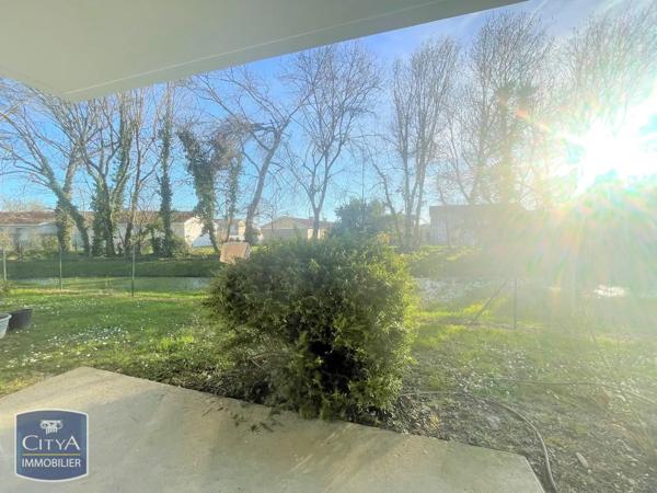 Appartement à louer 2 pièces 33.83m² Coutras (33230)