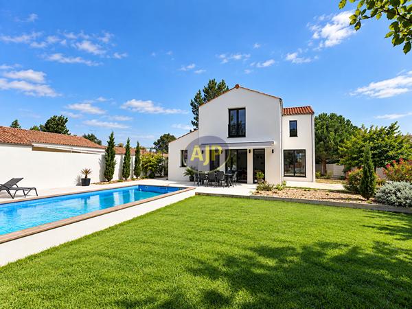 Biens de prestige à vendre Saint Jean De Monts : maison 629 400€ - AJP Immobilier Saint-Jean-de-Monts