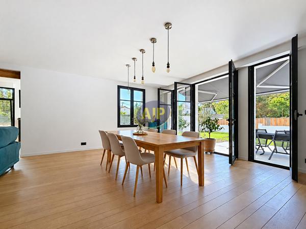 Biens de prestige à vendre Saint Jean De Monts : maison 629 400€ - AJP Immobilier Saint-Jean-de-Monts