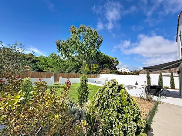Biens de prestige à vendre Saint Jean De Monts : maison 629 400€ - AJP Immobilier Saint-Jean-de-Monts