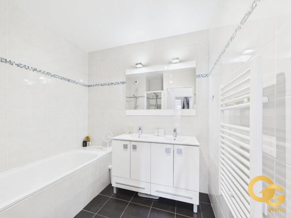 Appartement à LE CANNET (06110)