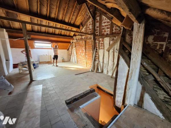 MAISON DE VILLE - A VENDRE - MONTOIRE/ LOIR ( 41800)