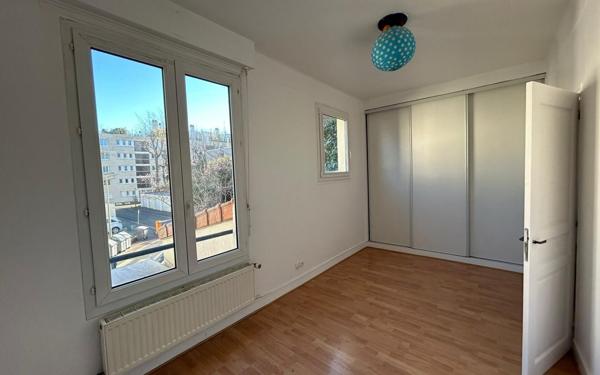 Maison à louer    5 pièces • 133,60 m2 Sèvres