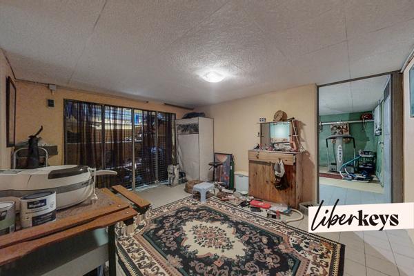 LE BOUSCAT I Elégante Villa de 200 m² offrant de magnifiques volumes I 7 pièces  I Spa et Jacuzzi inclus