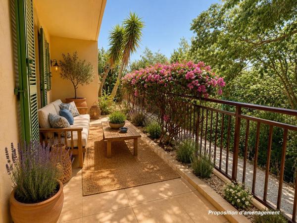 Grimaud - Appartement en duplex avec vue sur la plaine