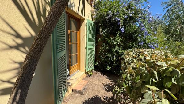 Grimaud - Appartement en duplex avec vue sur la plaine