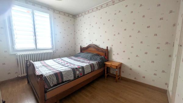 ACHAT-VENTE Pavillon SAINT-BERTHEVIN Type 7 proche Centre