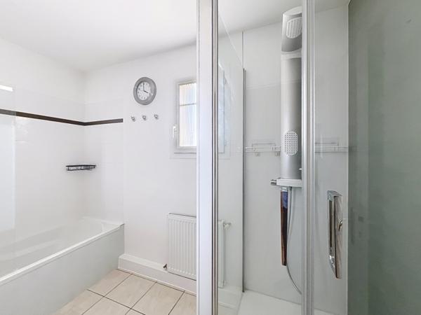 Maison à vendre 339 000 € Saint-Xandre 5 p 104 m² DPE B