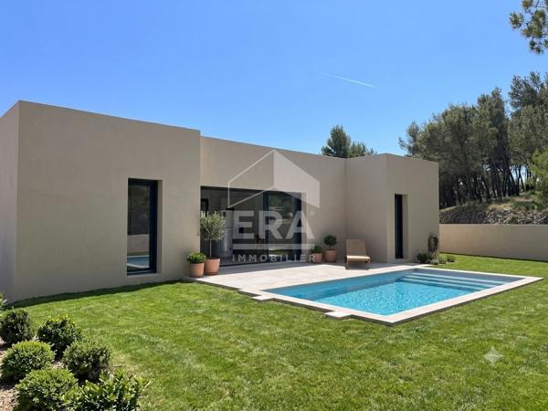 Maison neuve avec jardin et piscine de plain pied