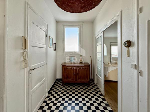 PONTAILLAC - SUPERBE APPARTEMENT PLEINE VUE MER 88m²