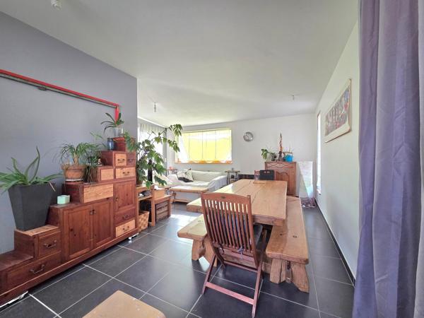 Maison avec 3 chambres, secteur calme