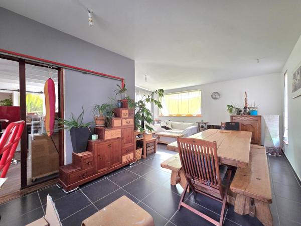 Maison avec 3 chambres, secteur calme