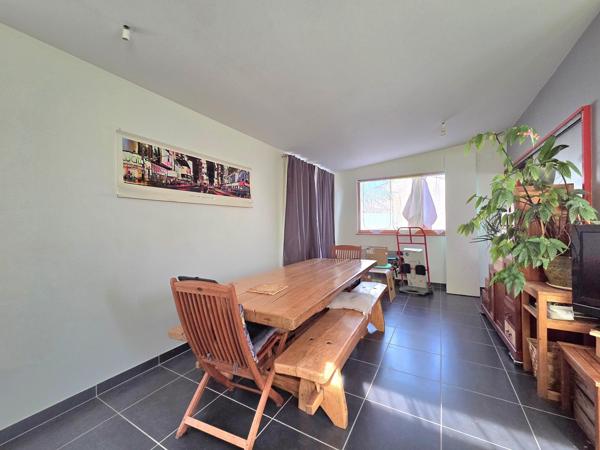 Maison avec 3 chambres, secteur calme