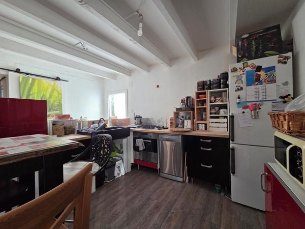 Maison avec 3 chambres, secteur calme