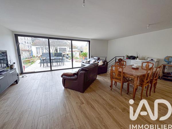 Maison à vendre 5 pièces 205 m² Saint-Maur-des-Fossés