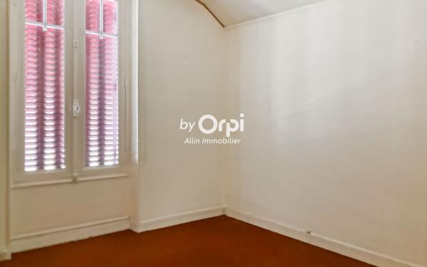 Maison à vendre    4 pièces • 100 m2 Montluçon