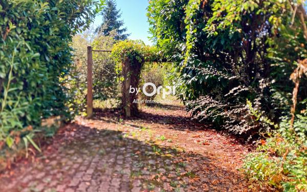 Maison à vendre    4 pièces • 100 m2 Montluçon