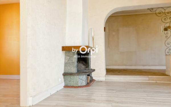 Maison à vendre    4 pièces • 100 m2 Montluçon