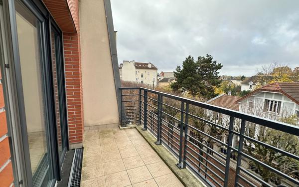 Appartement à louer    3 pièces •  Le Raincy