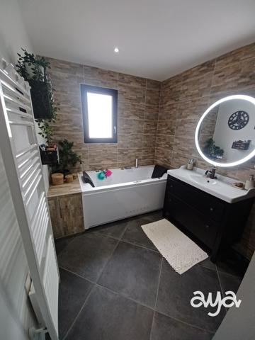 SAVENAY - Belle contemporaine