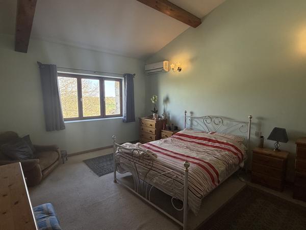 Penne-d'Agenais (47140) LOT ET GARONNE Secteur Penne d-Agenais Charmant Ensemble en Pierre avec Piscine avec hectare terrain