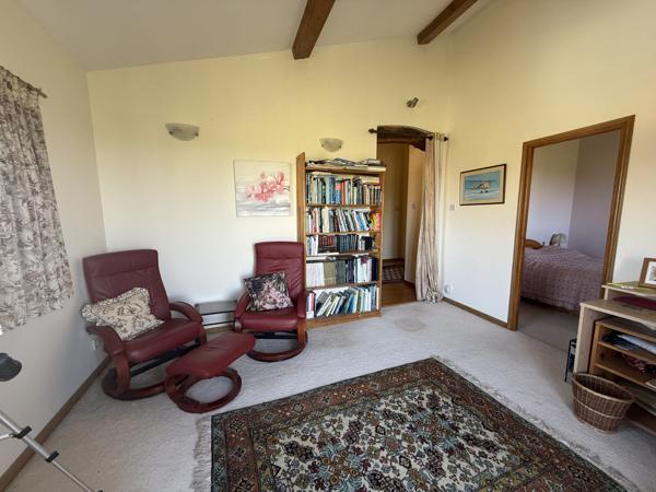 Penne-d'Agenais (47140) LOT ET GARONNE Secteur Penne d-Agenais Charmant Ensemble en Pierre avec Piscine avec hectare terrain