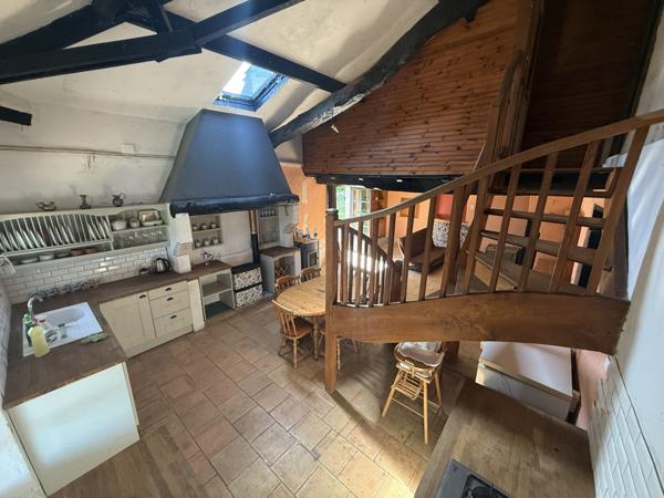 Penne-d'Agenais (47140) LOT ET GARONNE Secteur Penne d-Agenais Charmant Ensemble en Pierre avec Piscine avec hectare terrain