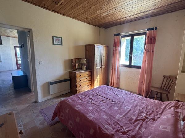 Penne-d'Agenais (47140) LOT ET GARONNE Secteur Penne d-Agenais Charmant Ensemble en Pierre avec Piscine avec hectare terrain