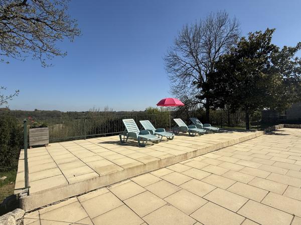 Penne-d'Agenais (47140) LOT ET GARONNE Secteur Penne d-Agenais Charmant Ensemble en Pierre avec Piscine avec hectare terrain