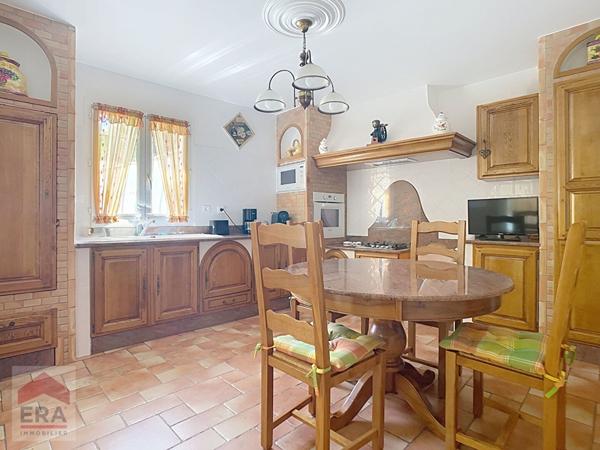 A vendre Maison de plain pied ALLAUCH 13190 village 110 m² garage grande terrasse