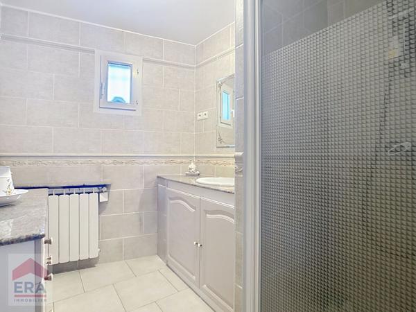 A vendre Maison de plain pied ALLAUCH 13190 village 110 m² garage grande terrasse