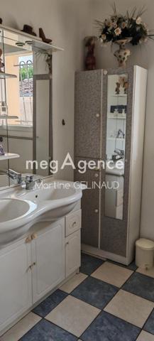 Maison à SAINTES, 17100 - 4 pièces 87m²