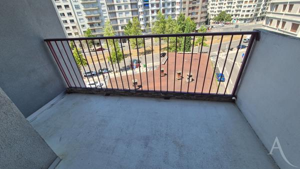Appartement Grenoble 3 pièce(s) 65.46 m2