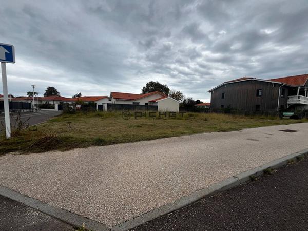 Terrain 458 m²