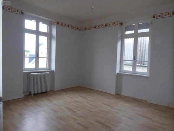 Maison de maître à vendre à Combourg en Ille-et-Vilaine (35270), ref : 1811   
centre ville