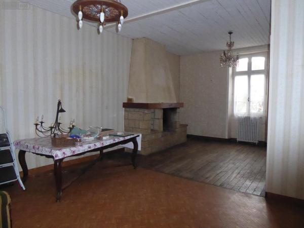 Maison de maître à vendre à Combourg en Ille-et-Vilaine (35270), ref : 1811   
centre ville