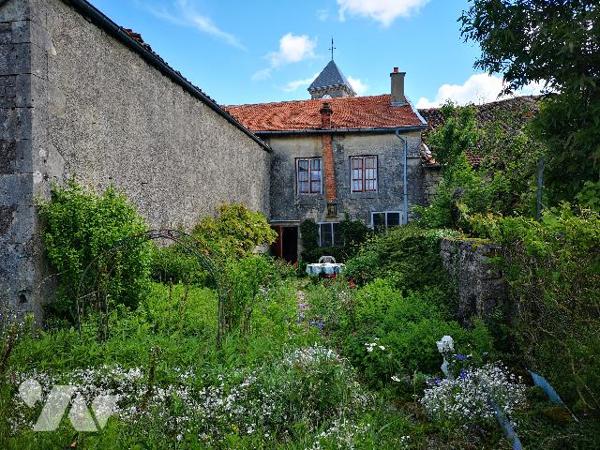 Juvigny en Perthois ancien corps de ferme