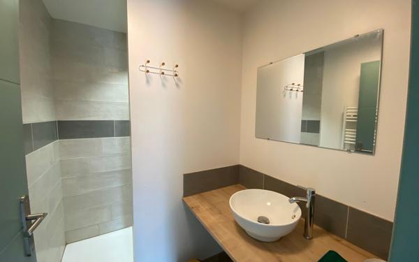 Maison à vendre    7 pièces •  La Ferrière-Bochard