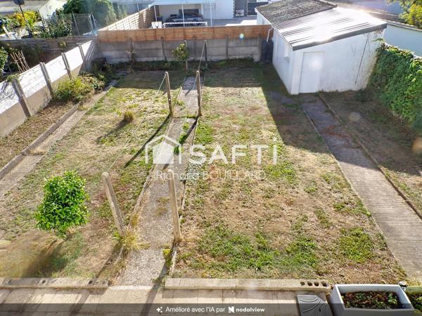 Maison familiale avec jardin au calme à Donges centre