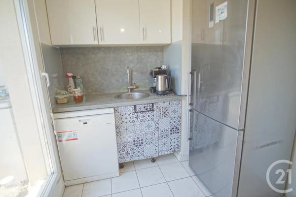 Appartement F5 à vendre  5 pièces - 95 m 2   CRETEIL  - 94