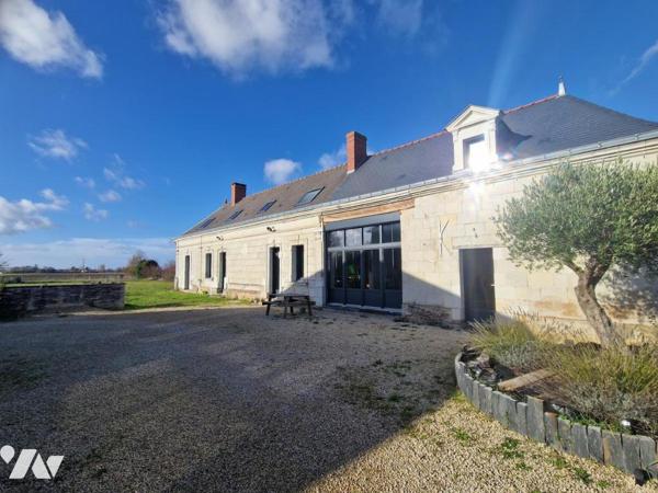 Charmante longère avec dépendances