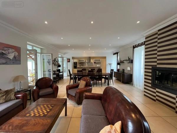 Achat - Maison Montargis 45200 5 pièces 217 m 2 1127 m 2