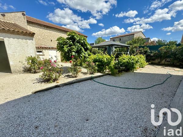 Maison d’architecte 7 pièces de 277 m² à Beaucaire (30300)