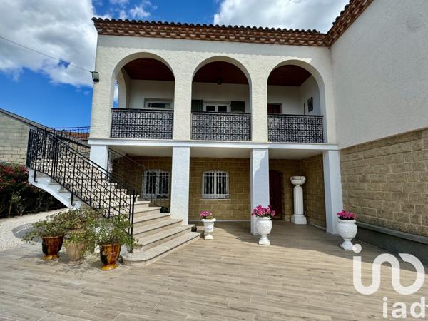 Maison d’architecte 7 pièces de 277 m² à Beaucaire (30300)