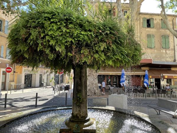 BAR - PUB  HYPERCENTRE  ISTRES: Fonds de commerce  Libre de brasseur