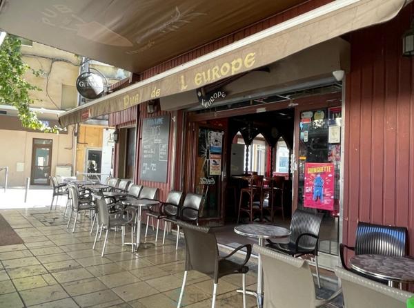 BAR - PUB  HYPERCENTRE  ISTRES: Fonds de commerce  Libre de brasseur
