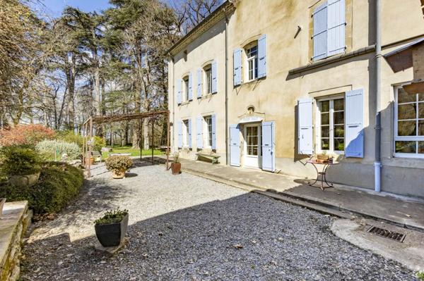 Belle maison de maître avec parc - REF. VM433