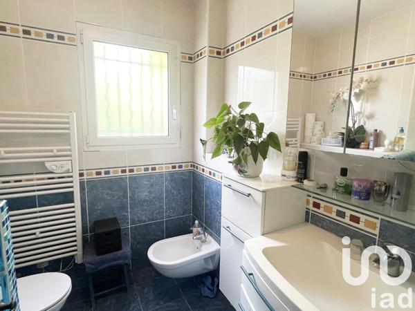 Maison à vendre 6 pièces 197 m² Châteauneuf-Grasse