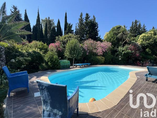 Maison à vendre 6 pièces 197 m² Châteauneuf-Grasse